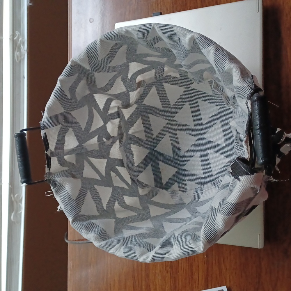 Storage bin - Picture 2 of 2